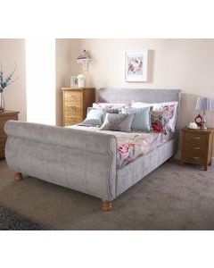 Chicago Sleigh Bed